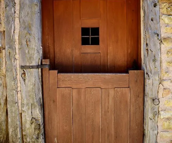 בית נופש La Buhardilla De Calatanazor, Tu Rincon Rural